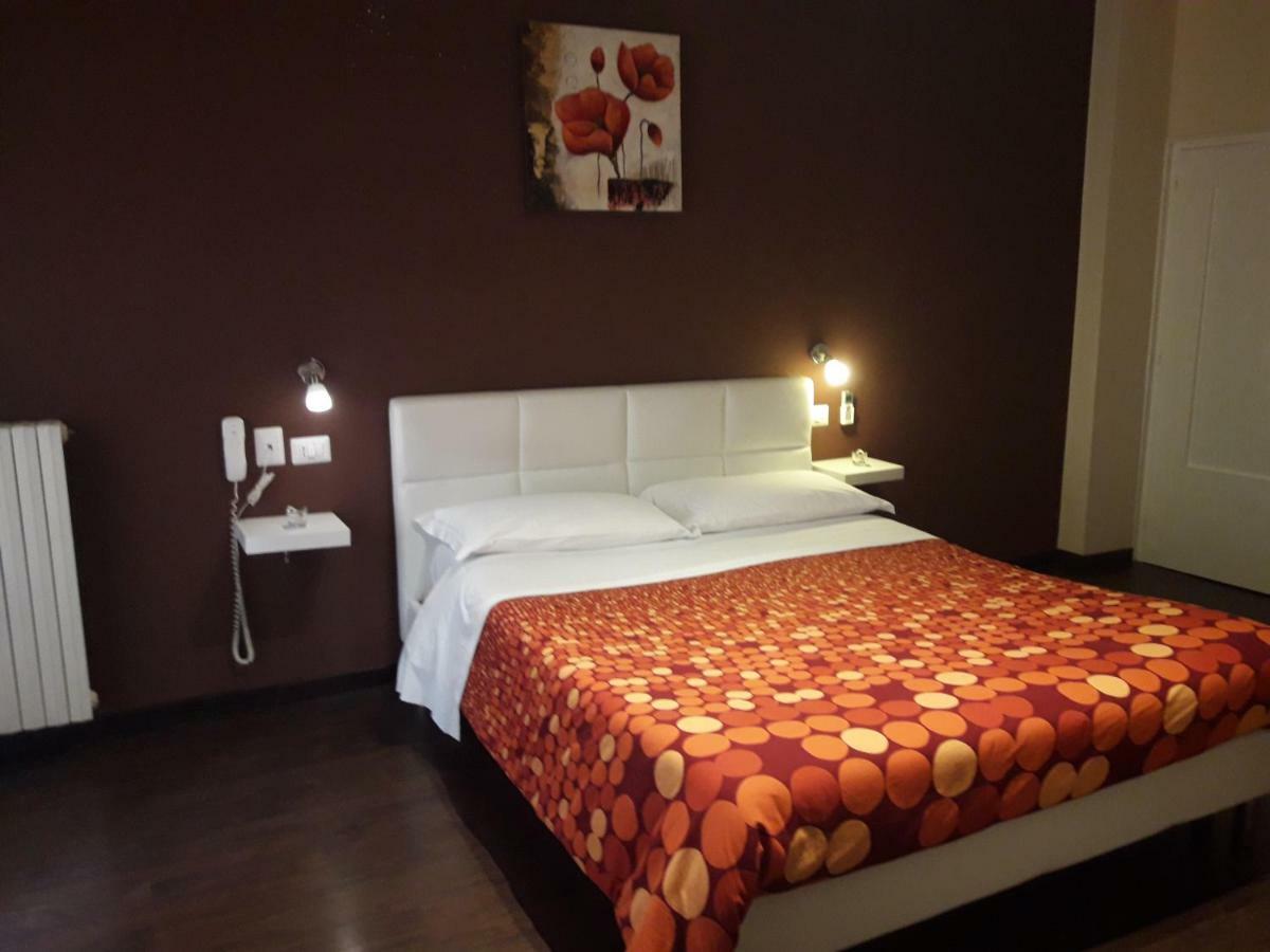 Dolci Ricordi Hotel Bari Buitenkant foto