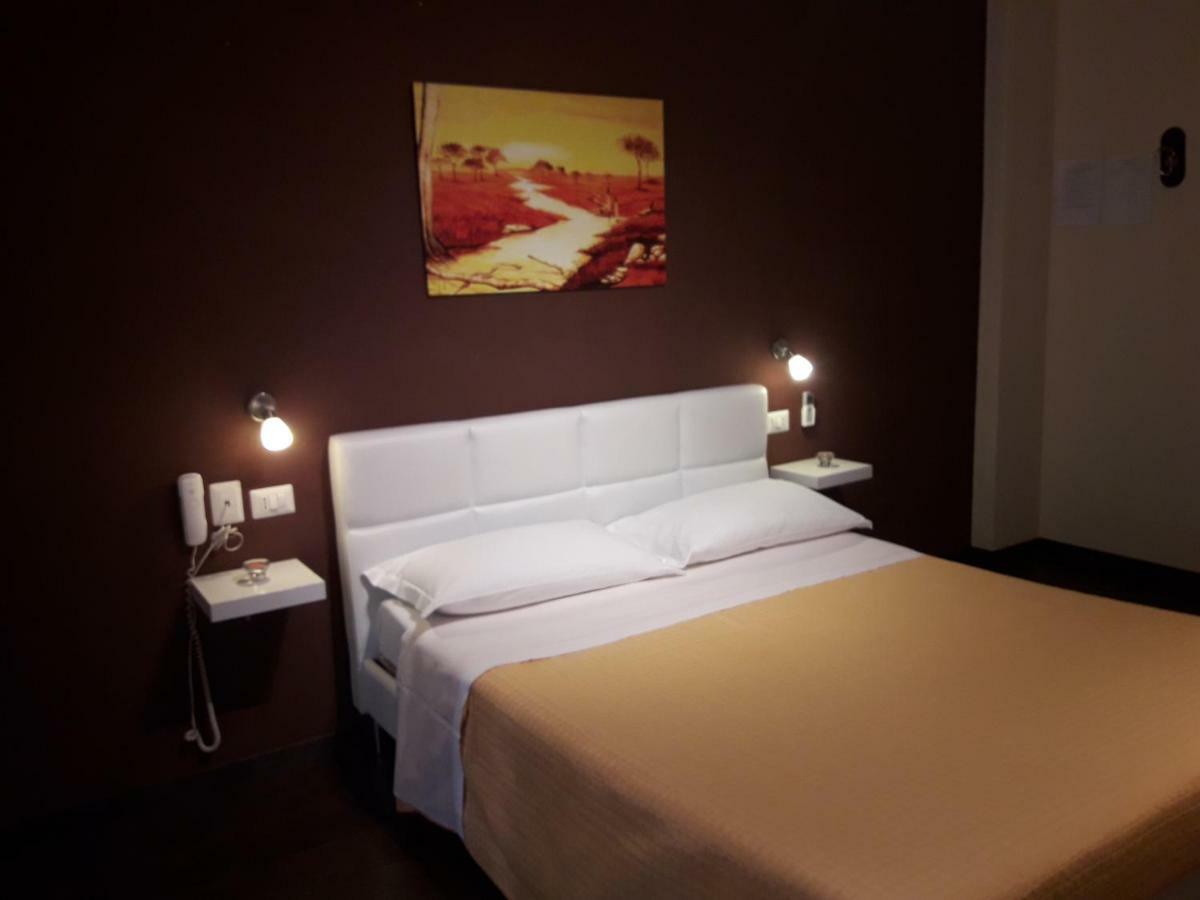 Dolci Ricordi Hotel Bari Buitenkant foto