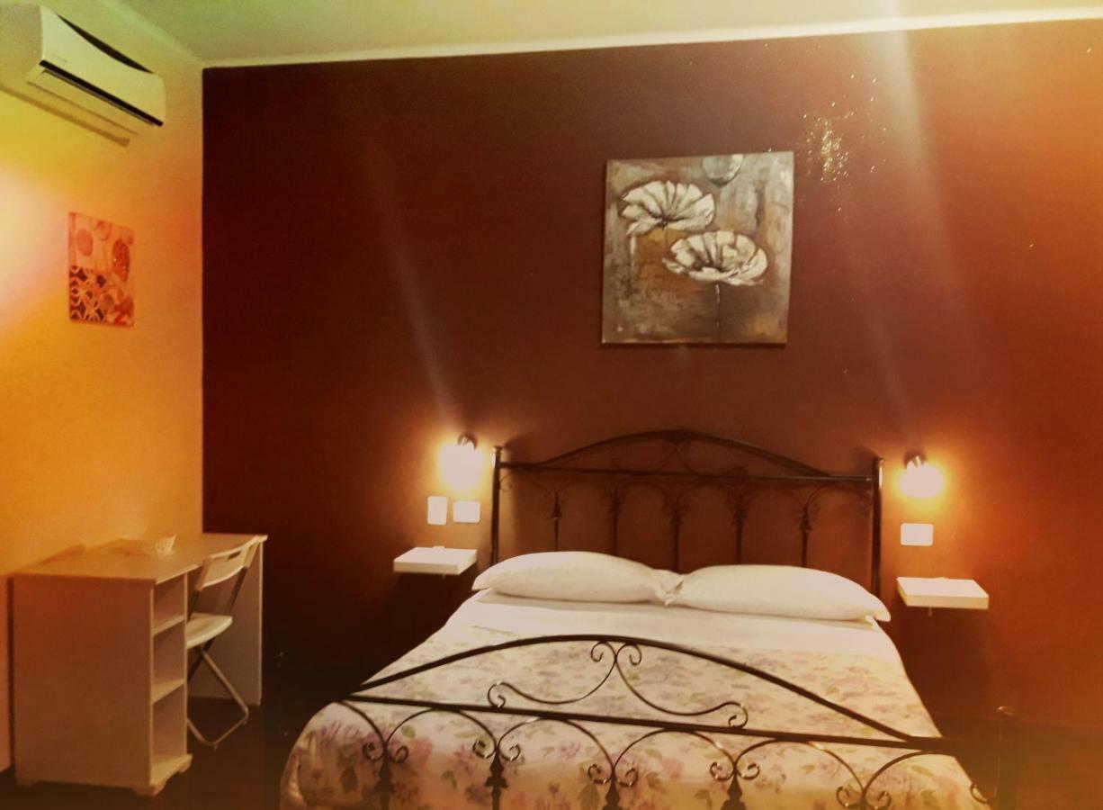 Dolci Ricordi Hotel Bari Buitenkant foto